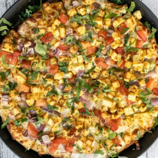 Achari Gobi Pizza