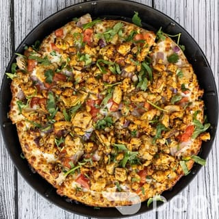 East Meets West Pizza (Chicken Tikka with Pepperoni)